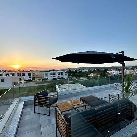 Luxury Penthouse With Big Roof Whirlpool !!! Lägenhet *
