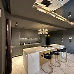 Luxury Penthouse With Big Roof Whirlpool !!! Apartment