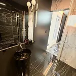 Apartment Luxury Penthouse With Big Roof Whirlpool !!! *